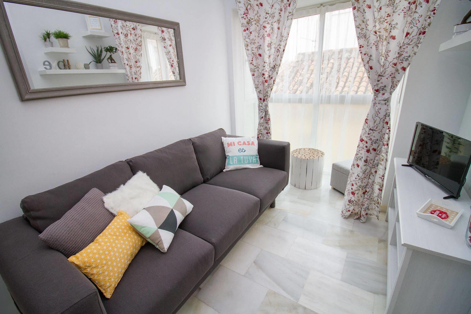 Calle Alta Apartments - Cute & Romantic By La Recepcion マラガ エクステリア 写真